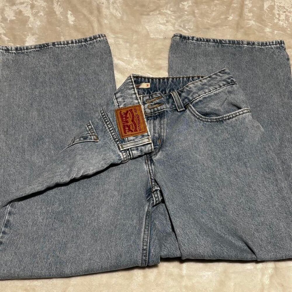 Levi-s Women's Blue Jeans - Picture 1 of 5